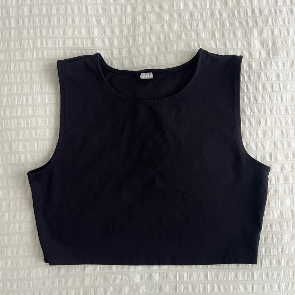 ⚡️FLASH SALE⚡️Yogalicious Black Sleeveless Crop Top